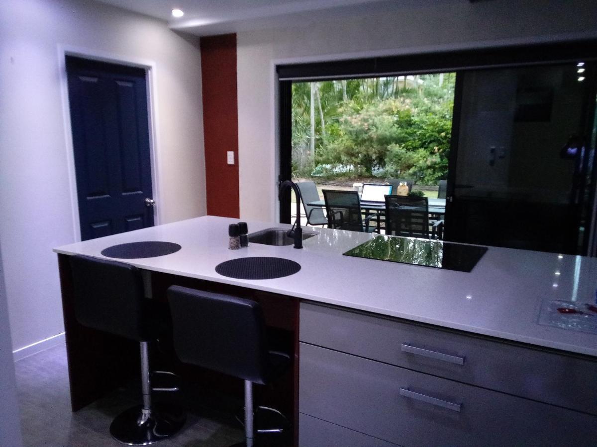 Southport-Dandar Apartment Гоулд Коуст Екстериор снимка